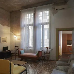 Melusina Rialto Venedig